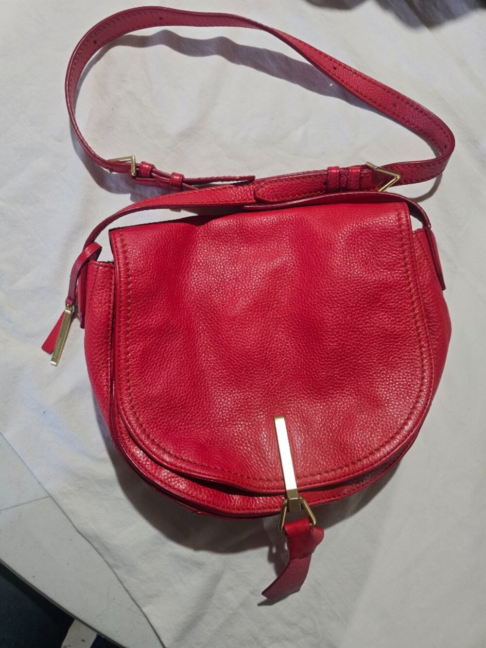 Vera Bradley Red Pebble Leather Saddle Crossbody Bag Floral Lining Purse Clean!